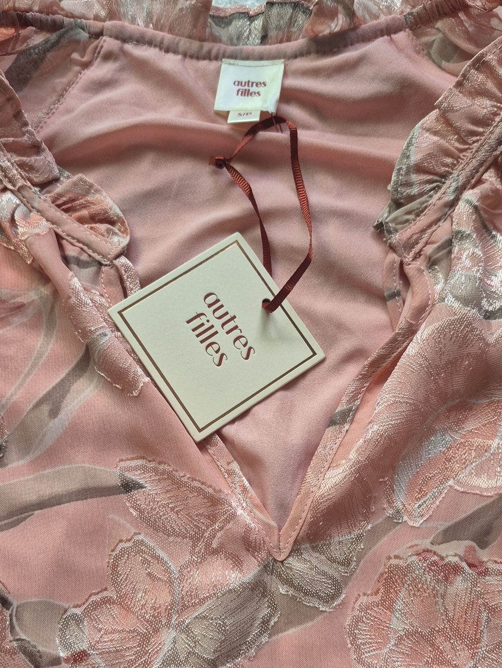 Autres Filles Pink Floral Devoré Ruffle Neckline Coquette Blouse